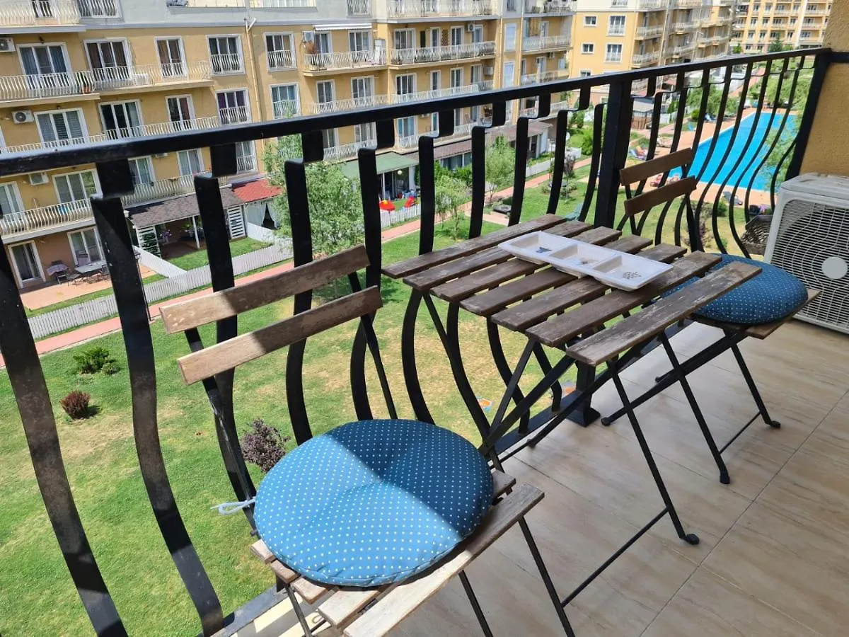 Apartment Cosmopolis Studio 1 Stefanestii de Jos